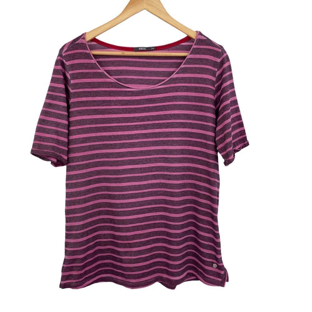 Cecil rolled sleeve lavender and black top size medium